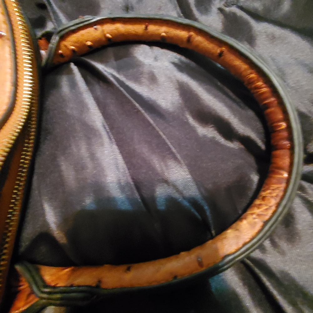 Ostrich pattern handbag - Picture 11 of 12